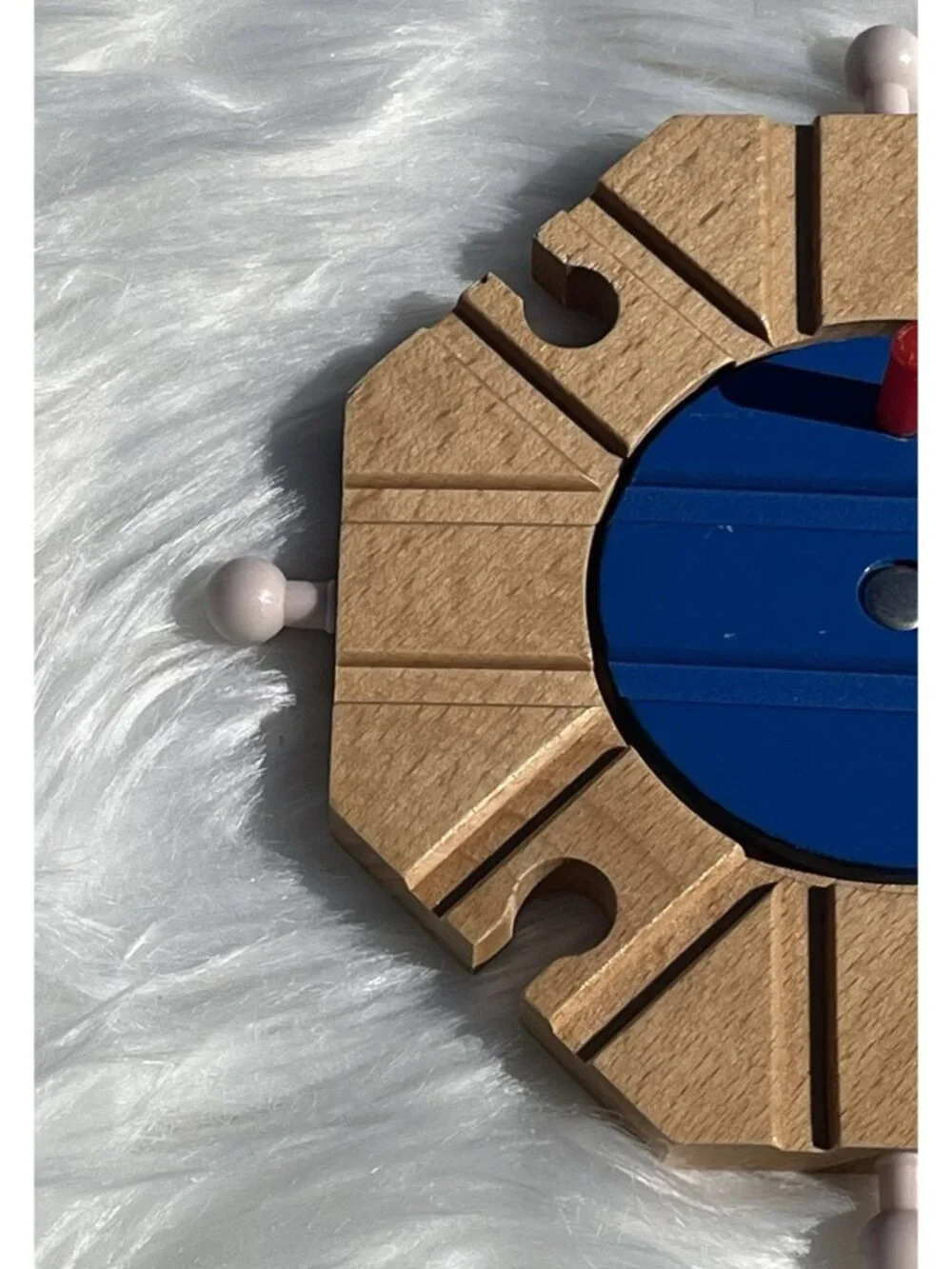 Melissa and Doug Wooden Railway 8-Way Turntable Switch Track Train